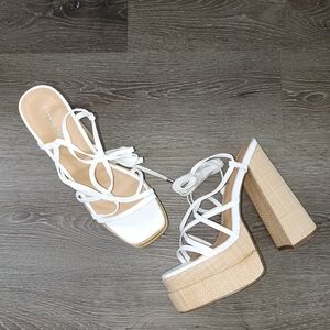 Shoe Dazzle White and Tan Platform Heels
